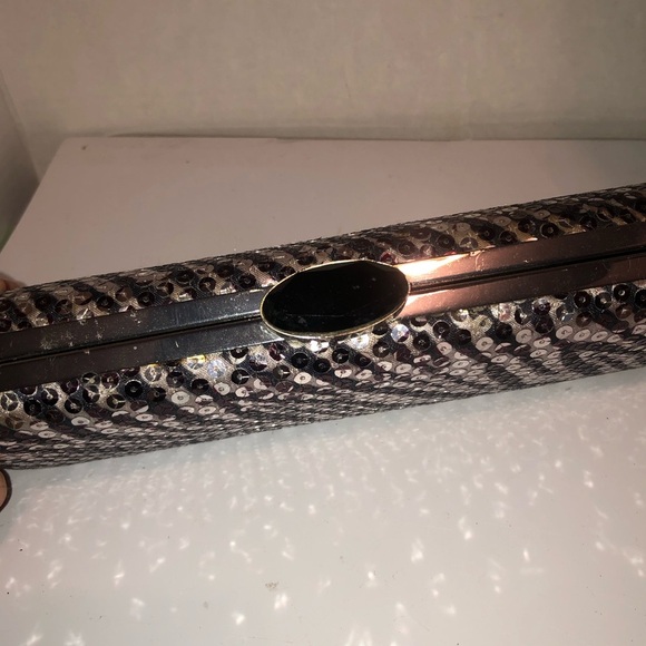 Black and Silver Sequin Clutch with Chain Strap/ perfect for grad or wedding - Picture 2 of 9